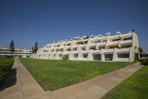 Apartamento Larnaca Sunshore Beachfront Suite