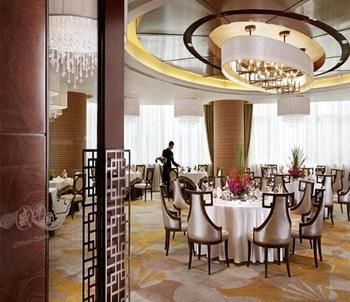 Radegast Lake View Hotel