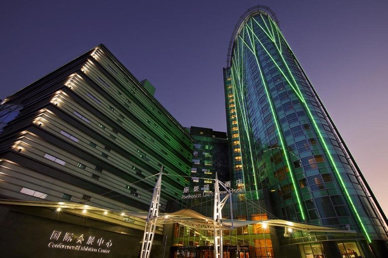 Radegast Lake View Hotel