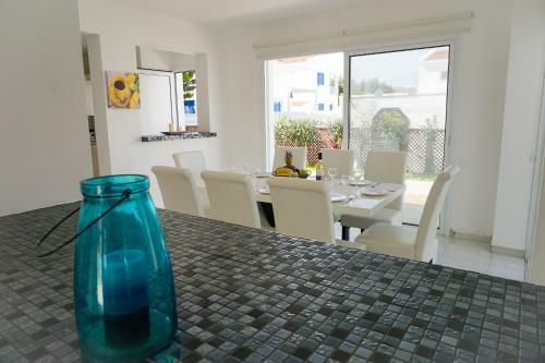 Villa Beach Front Aqua Marina