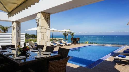 Villa Beach Front Aqua Marina