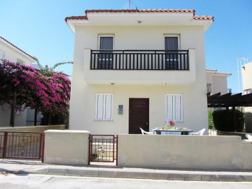 Malama Town House