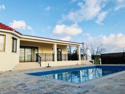 Trouzini Villas