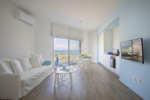 Apartamento Azure Beachfront Suite