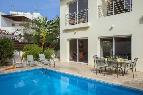Villa Located Close To Protaras Strip And Beach Protaras Villa 89