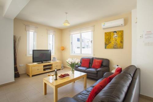?luxury Villa With A Private Pool And Garden? Pernera Villa 31