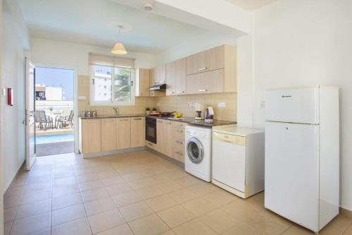 ?luxury Villa With A Private Pool And Garden? Pernera Villa 31
