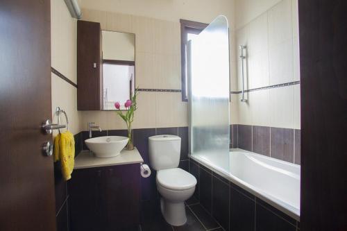 ?renting This 5 Star Villa Near Fig Tree Bay? Protaras Villa 21