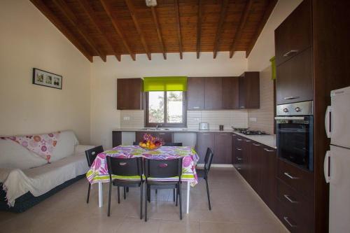 ?renting This 5 Star Villa Near Fig Tree Bay? Protaras Villa 21