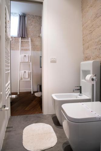 Hostal The Guest House - Palazzo Scotto