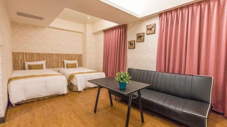 Hotel City