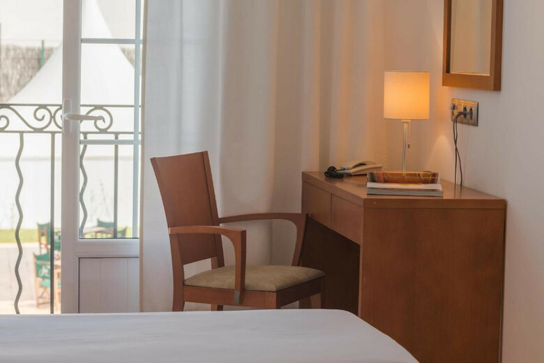 Hotel Jeni & Restaurant