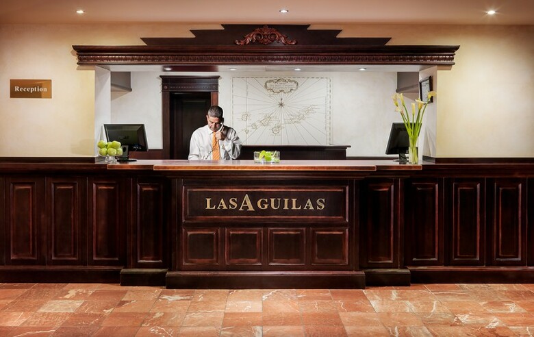 Hotel Las �guilas