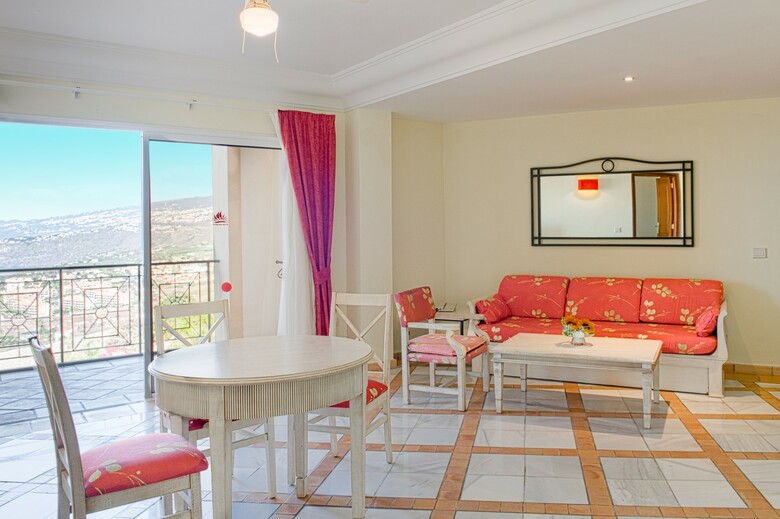 Hotel Las �guilas