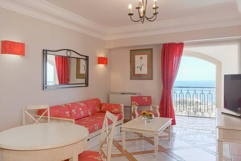Hotel Las �guilas