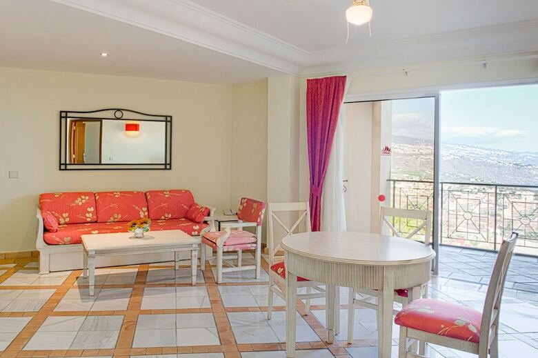 Hotel Las �guilas
