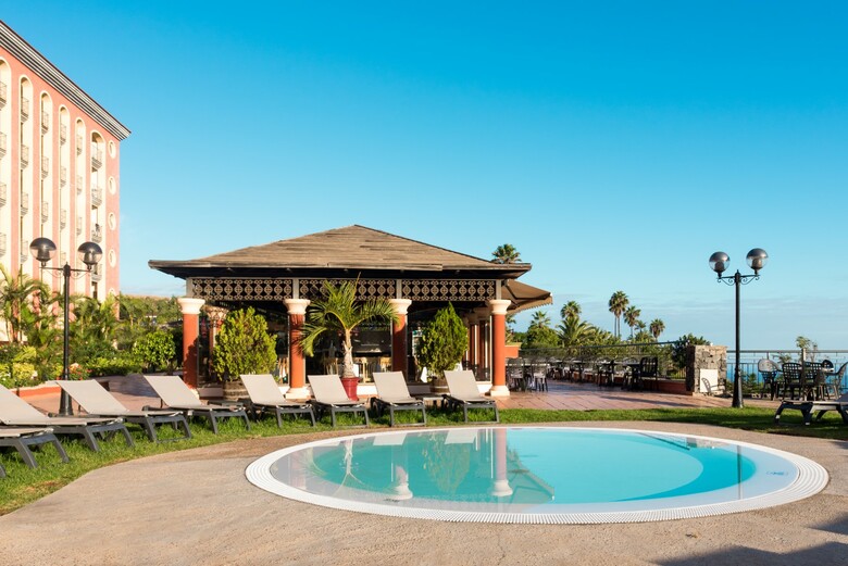 Hotel Las �guilas
