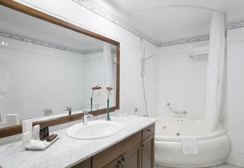 Hotel Las �guilas