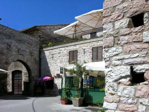 Hotel Albergo La Rocca