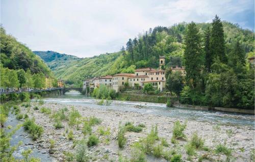 Two-bedroom Apartment In Bagni Di Lucca -lu-