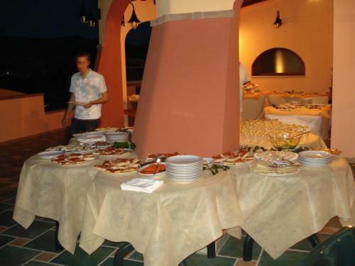 Aparthotel Li Troni