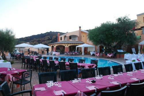 Aparthotel Li Troni