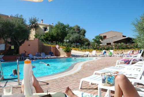 Aparthotel Li Troni