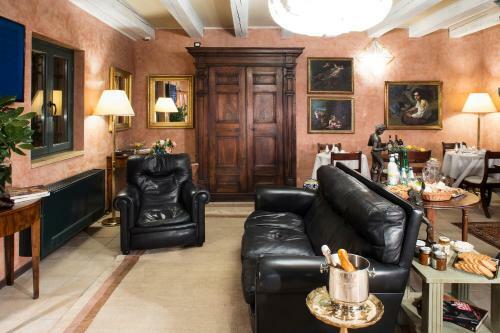 Hostal Corte Rosantico