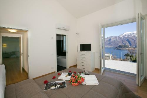 Griante Villa Sleeps 10 Pool