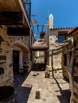 Hotel Albergo Diffuso Mannois