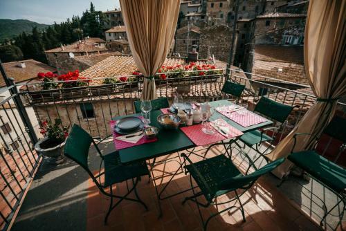 Borgo Agli Scudi B&B