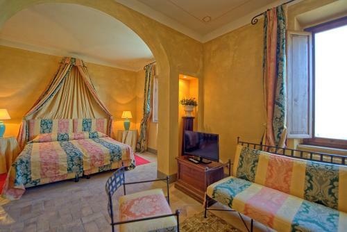 Campiglia Marittima Chateau Sleeps 20 Pool Air Con