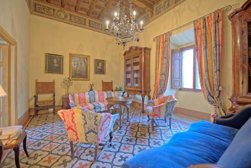 Campiglia Marittima Chateau Sleeps 20 Pool Air Con