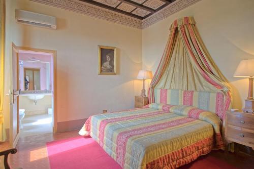 Campiglia Marittima Chateau Sleeps 20 Pool Air Con