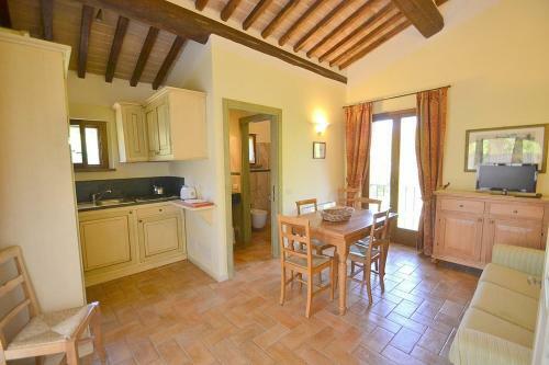 Casole D'elsa Villa Sleeps 4 Pool Air Con Wifi