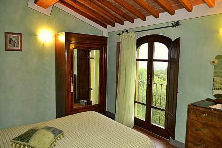 Castelfiorentino Villa Sleeps 10 Pool Wifi