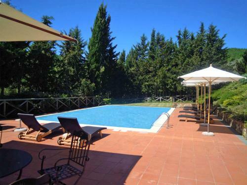 Castellina In Chianti Apartment Sleeps 6