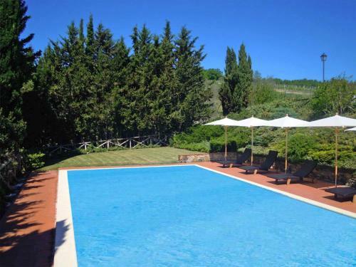 Castellina In Chianti Apartment Sleeps 6