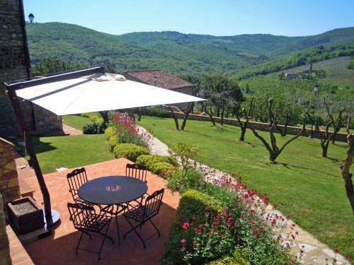 Castellina In Chianti Apartment Sleeps 6