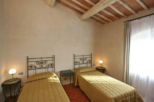 Castellina In Chianti Apartment Sleeps 6