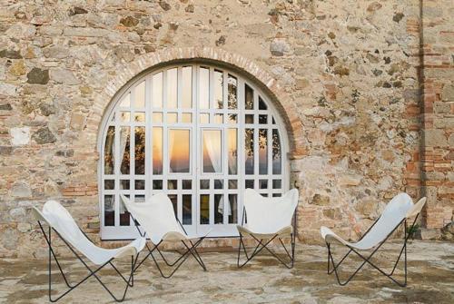 Castiglioncello Del Trinoro Villa Sleeps 12 Pool