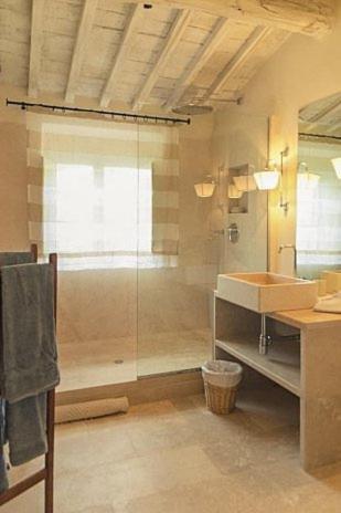 Castiglioncello Del Trinoro Villa Sleeps 12 Pool