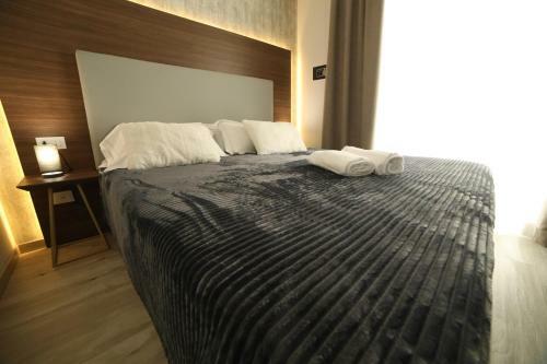 8room Hotel