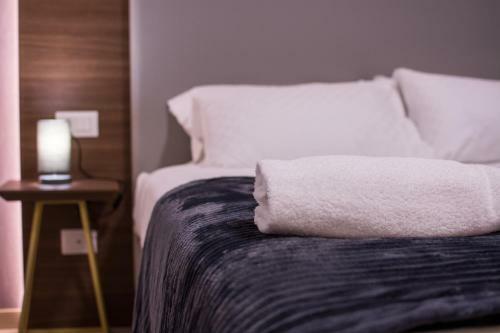 8room Hotel