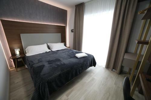8room Hotel