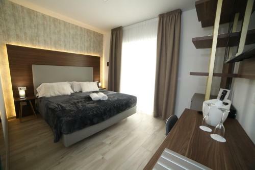 8room Hotel