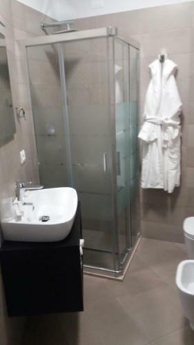 8room Hotel