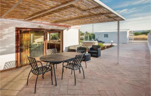 Two-bedroom Holiday Home In Scicli -rg-