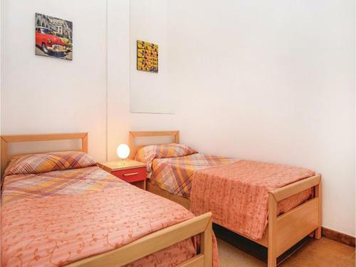 Four-bedroom Holiday Home In Cava D'aliga