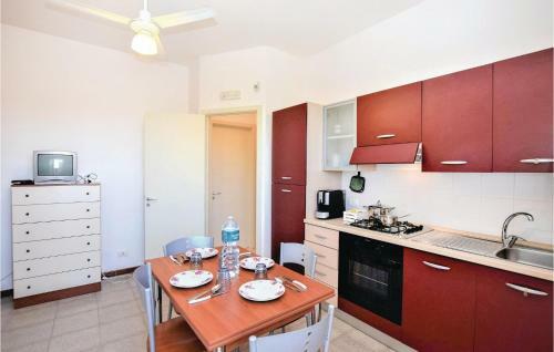 Four-bedroom Holiday Home In Cava D'aliga